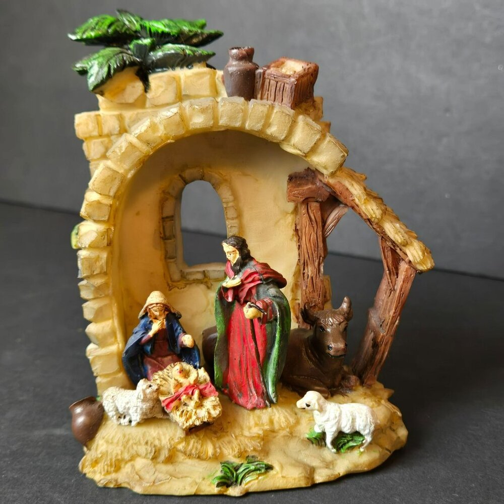 Nativity Scene Figurine Mary Joseph Jesus Animals Hand Painted Christmas 4.5"
